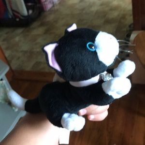 Plush cat